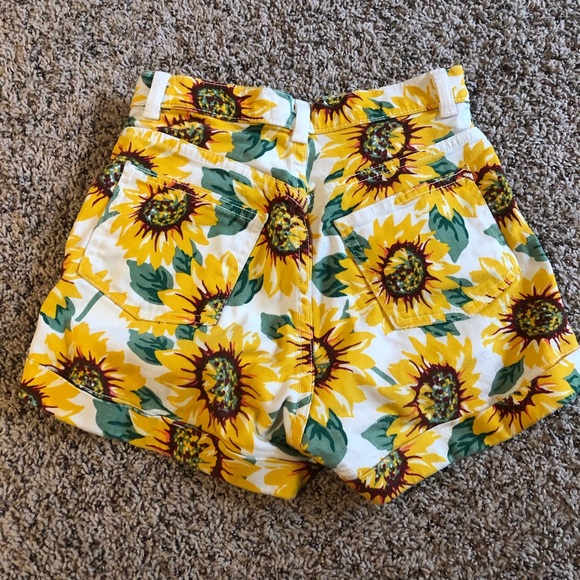American Apparel sunflower shorts - Picture 4 of 7